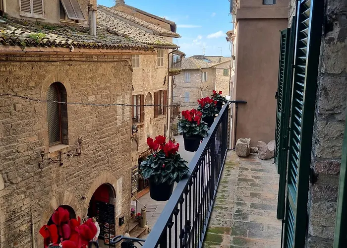 Portica Homes ゲストハウス アッシジ