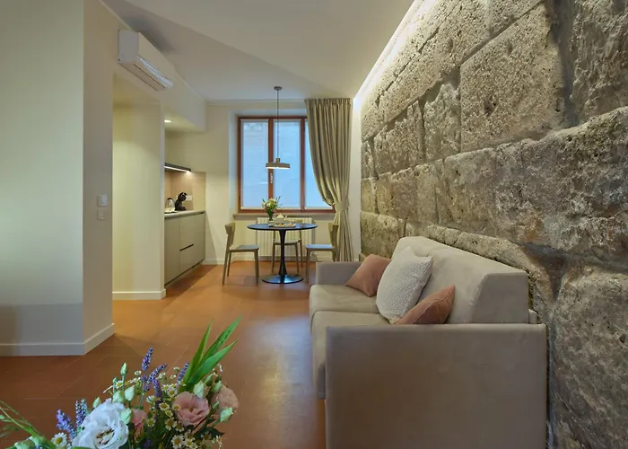 Portica Homes ゲストハウス アッシジ